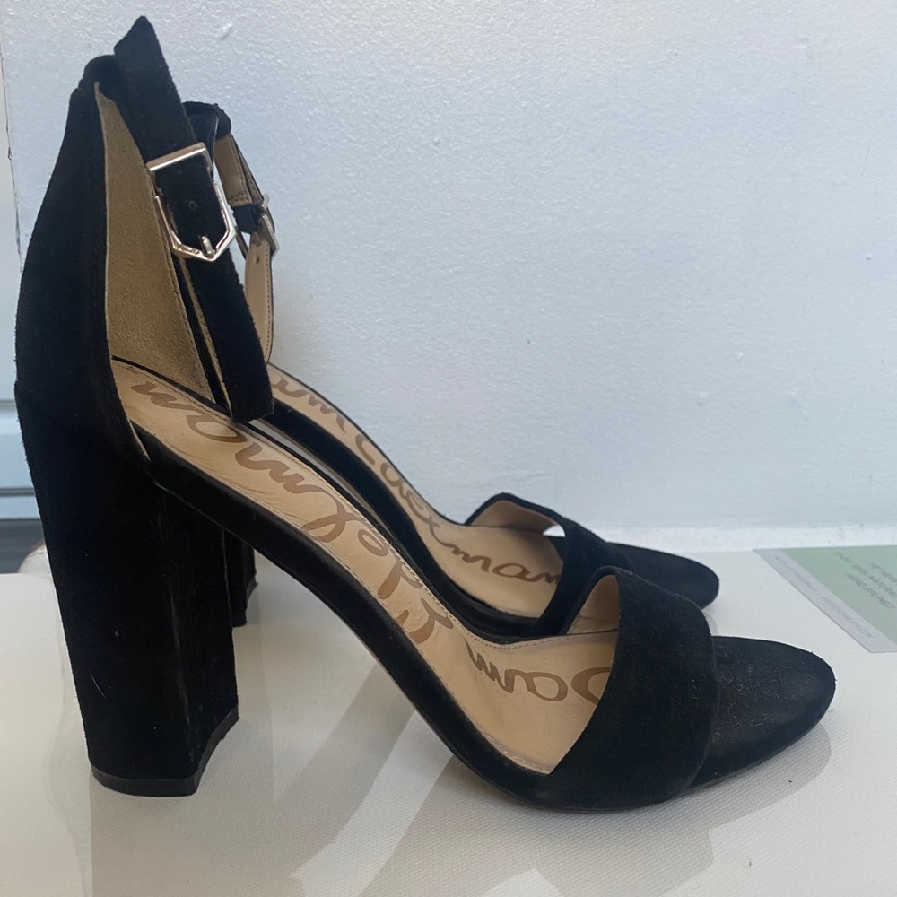 Same Edelman block heel sandal